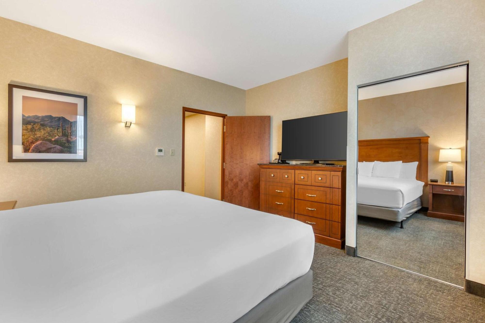 Drury Plaza Hotel Phoenix Tempe Exterior foto